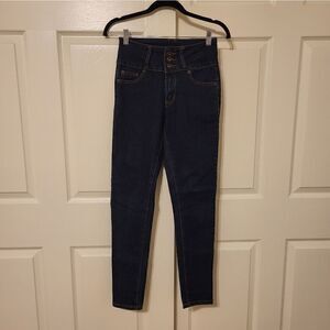 NWOT HAMMER extremely darkwash skinny jeans